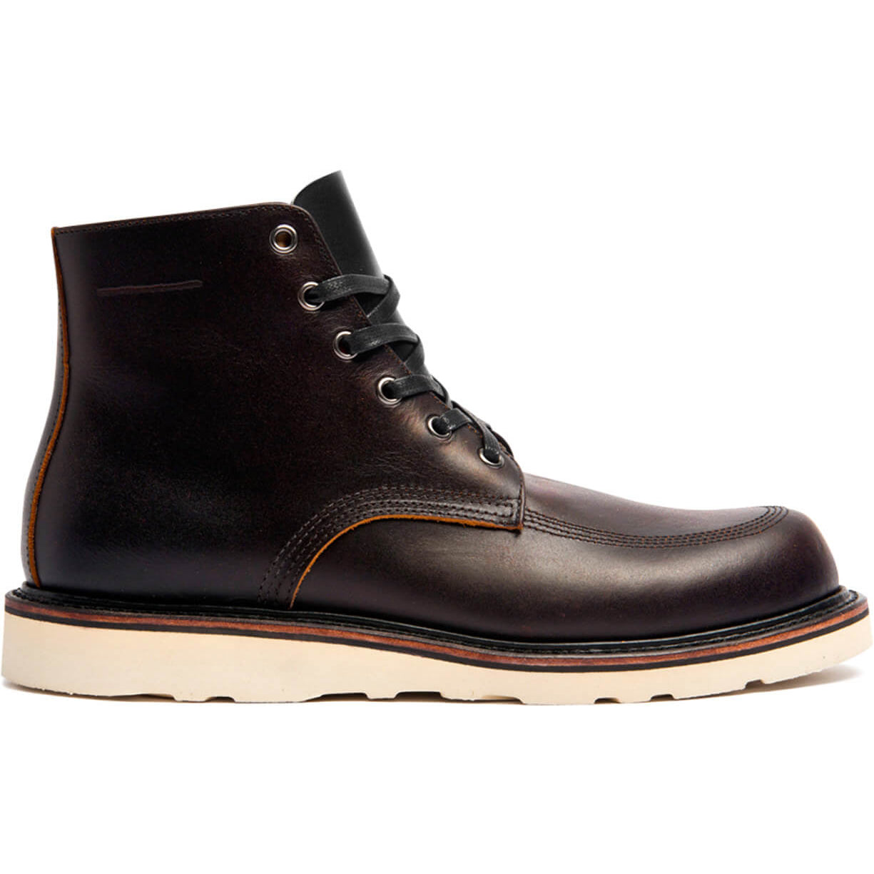 A comfortable Broken Homme Jaime Boot with a white sole.